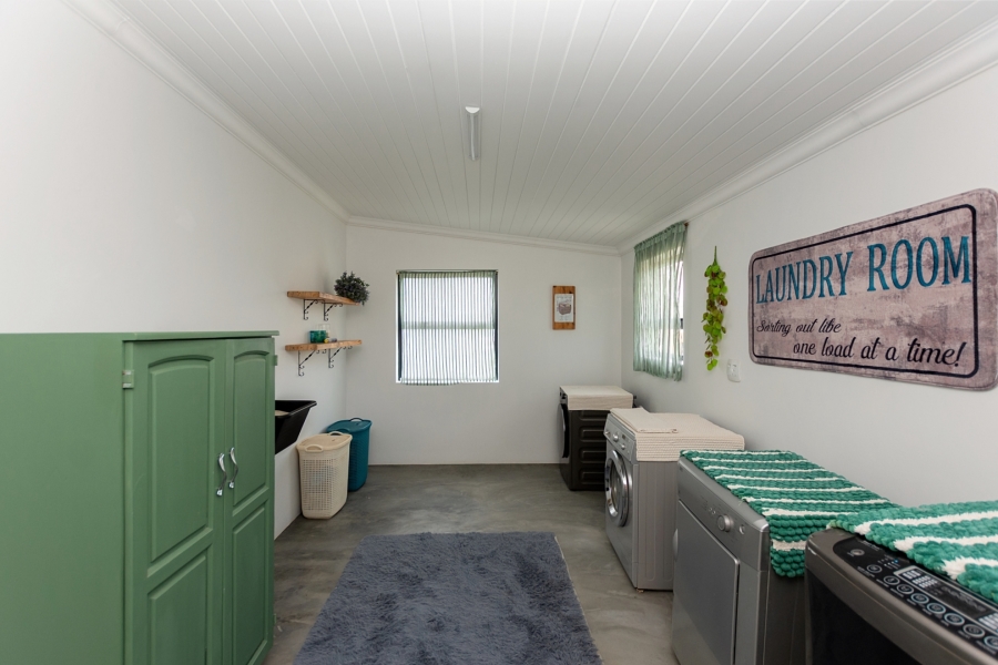 7 Bedroom Property for Sale in Jacobsbaai Western Cape